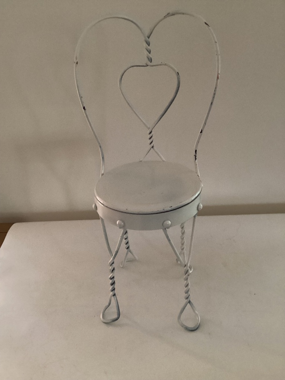 18 inch White Vintage Ice Cream Parlor Bistro Chair - Picture 1 of 5